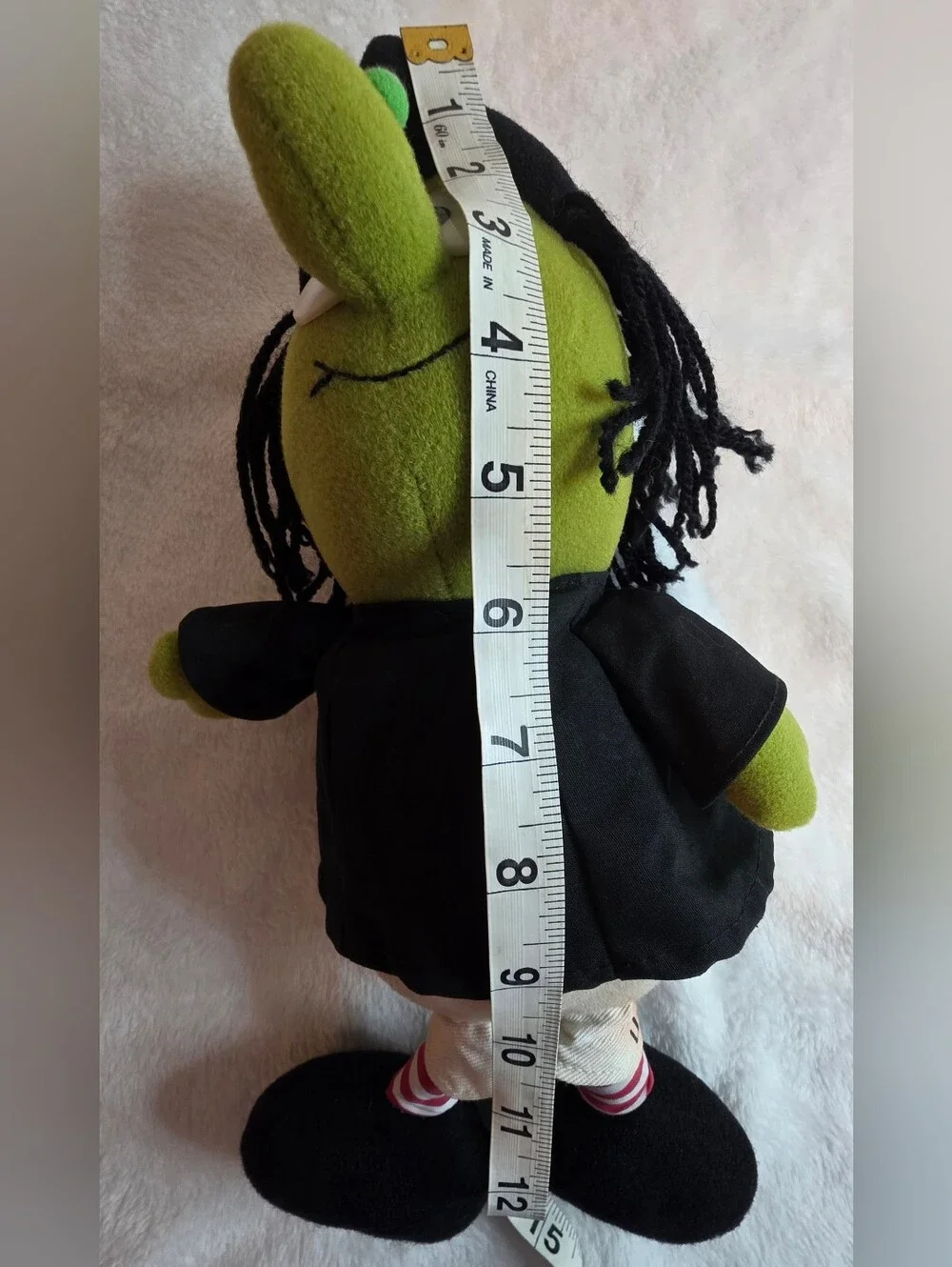 1989 Wallace Berrie Witch Plush Doll Green Halloween 12